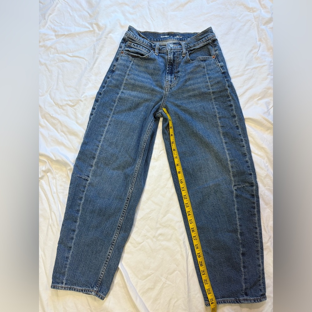 Old Navy high rise barrel leg Jean size 0
